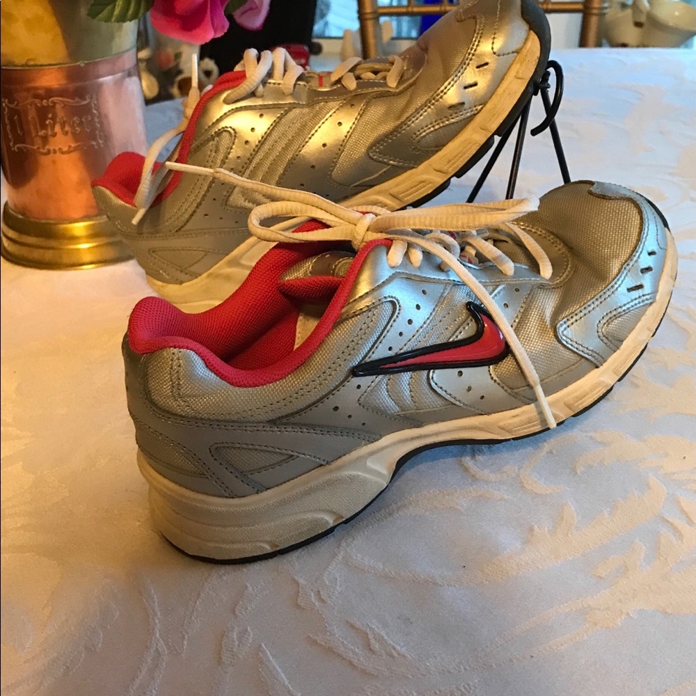 Nike Silver & Grey Lace up shoes